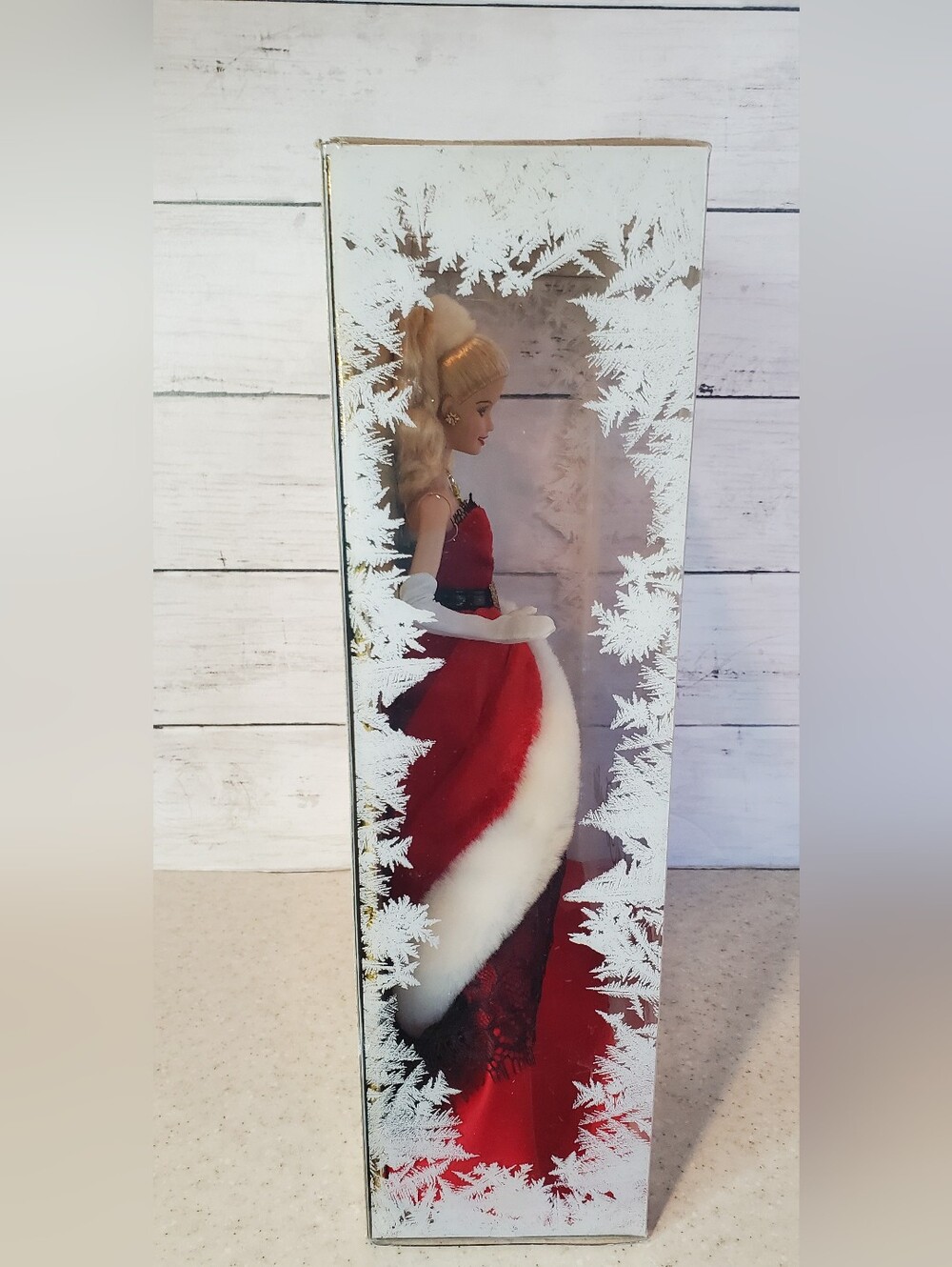2007 Holiday Barbie Collector Doll Christmas Red Velvet Dress NRFB Mattel Sealed - Picture 3 of 7